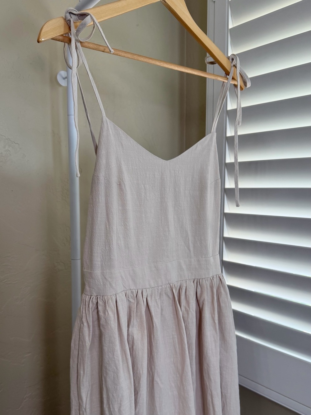 Commense Oatmeal Beige Tie-Shoulder Backless 100% Cotton Maxi Dress Small NWT - Picture 6 of 11